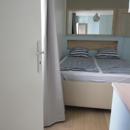 Bourg-La-Reine : Joli Appartement De 20 M² エクステリア 写真