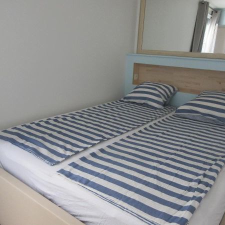 Bourg-La-Reine : Joli Appartement De 20 M² エクステリア 写真